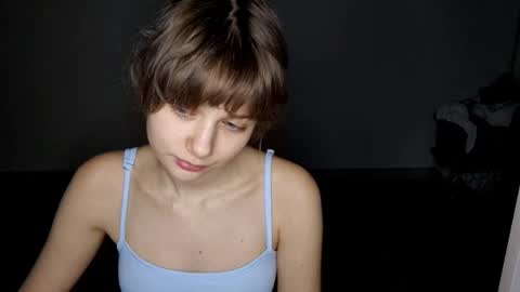 Snapshot of micasulejmanovski chatting on 11-15-25, 02:24 Luna online show from 11-15-25, 02:24