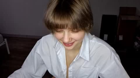 Snapshot of micasulejmanovski chatting on 11-16-25, 07:14 Luna online show from 11-16-25, 07:14