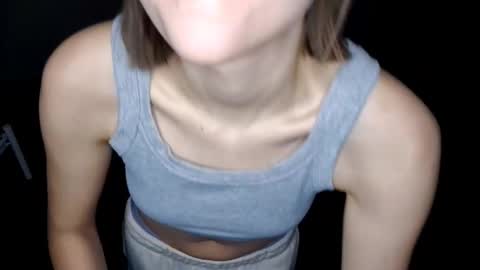 Snapshot of micasulejmanovski chatting on 11-20-25, 03:34 Luna online show from 11-20-25, 03:34