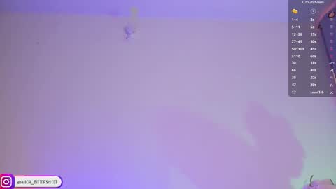 Snapshot of mich_bittersweet chatting on 09-28-25, 10:04 online show from 09-28-25, 10:04