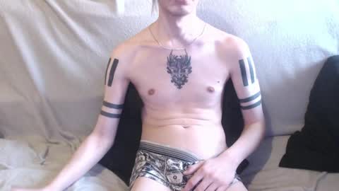 Snapshot of michael_danymans chatting on 04-05-26, 03:42 Michael online show from 04-05-26, 03:42