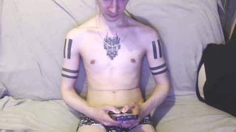 Snapshot of michael_danymans chatting on 05-12-26, 05:54 Michael online show from 05-12-26, 05:54