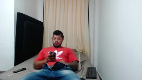 Snapshot of michael_daviss1 chatting on 06-07-26, 04:55 Michael Daviss online show from 06-07-26, 04:55