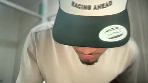 Snapshot of michael_jordanx chatting on 02-23-25, 04:13 Angel online show from 02-23-25, 04:13