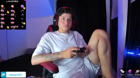 Snapshot of michael_kendall0 chatting on 12-28-24, 12:04 michael independent model online show from 12-28-24, 12:04