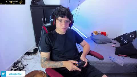 Snapshot of michael_kendall0 chatting on 03-04-25, 01:01 michael independent model online show from 03-04-25, 01:01