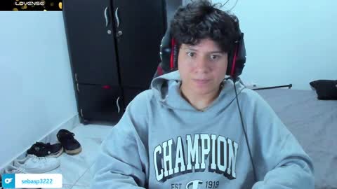 Snapshot of michael_kendall0 chatting on 03-06-25, 12:43 michael independent model online show from 03-06-25, 12:43