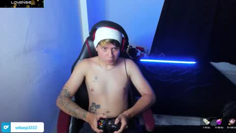 Snapshot of michael_kendall0 chatting on 10-18-25, 01:08 michael independent model online show from 10-18-25, 01:08