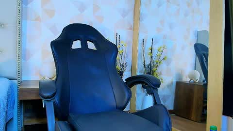 Snapshot of michael_magno chatting on 05-15-26, 11:34 Michael Stevens online show from 05-15-26, 11:34