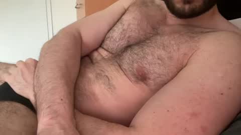 Snapshot of michael_s10 chatting on 06-29-26, 01:22 arab fit online show from 06-29-26, 01:22