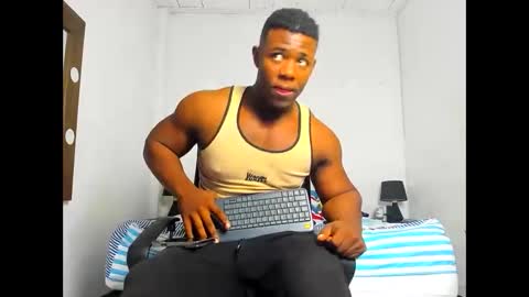 Snapshot of michael_smitht chatting on 11-05-25, 02:00 Michael online show from 11-05-25, 02:00