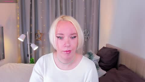 Snapshot of michael_swan chatting on 01-02-25, 05:18 Michel online show from 01-02-25, 05:18