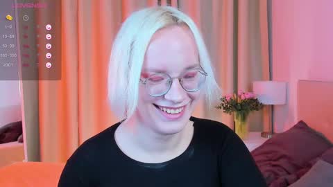 Snapshot of michael_swan chatting on 03-11-25, 08:52 Michel online show from 03-11-25, 08:52