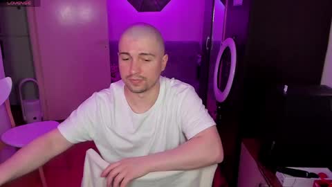 Michael online show from 06-08-26, 03:12
