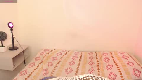 Snapshot of michaela_cox chatting on 11-21-25, 07:34 Michaela online show from 11-21-25, 07:34