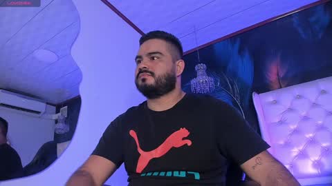 Snapshot of michaelbear_ chatting on 12-26-24, 11:43 Michael online show from 12-26-24, 11:43