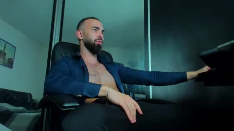 MichaelEvansx online show from 03-04-25, 12:29