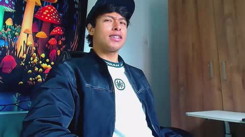 Snapshot of michaelstones chatting on 12-04-24, 01:42 michaelstones online show from 12-04-24, 01:42