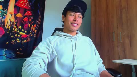 Snapshot of michaelstones chatting on 12-05-24, 02:00 michaelstones online show from 12-05-24, 02:00