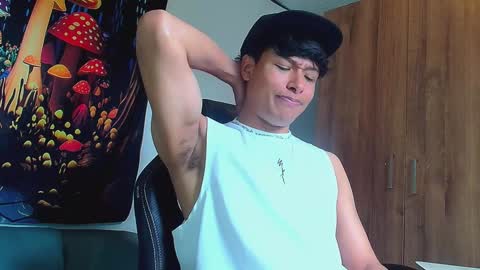 Snapshot of michaelstones chatting on 12-28-24, 05:14 michaelstones online show from 12-28-24, 05:14