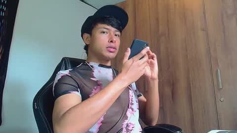 Snapshot of michaelstones chatting on 01-04-25, 03:49 michaelstones online show from 01-04-25, 03:49