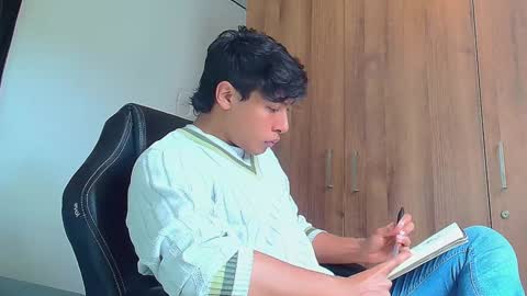 Snapshot of michaelstones chatting on 01-14-25, 05:12 michaelstones online show from 01-14-25, 05:12