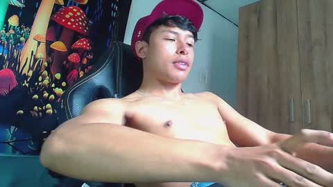 Snapshot of michaelstones chatting on 01-24-25, 05:00 michaelstones online show from 01-24-25, 05:00