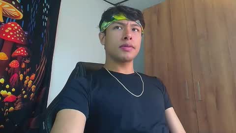 Snapshot of michaelstones chatting on 02-11-25, 02:46 michaelstones online show from 02-11-25, 02:46