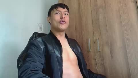 Snapshot of michaelstones chatting on 02-28-25, 02:42 michaelstones online show from 02-28-25, 02:42