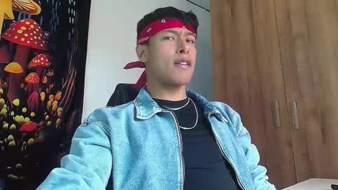 Snapshot of michaelstones chatting on 03-12-25, 02:45 michaelstones online show from 03-12-25, 02:45