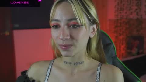 Snapshot of michaelwalkerr chatting on 02-18-26, 06:37 Michael Walkerr online show from 02-18-26, 06:37