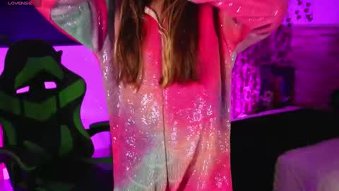 Snapshot of michaelwalkerr chatting on 02-20-26, 06:52 Michael Walkerr online show from 02-20-26, 06:52