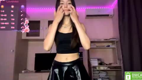 Snapshot of michalkandoll chatting on 07-18-26, 02:54 Aidaxo online show from 07-18-26, 02:54