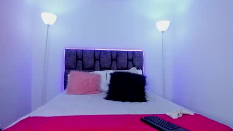 Michelle online show from 12-05-24, 05:39