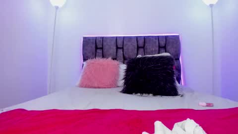 Michelle online show from 12-15-24, 04:26