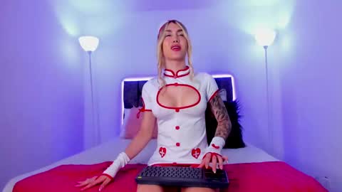 Michelle online show from 01-05-25, 01:04