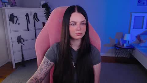 Kate online show from 10-06-25, 01:03