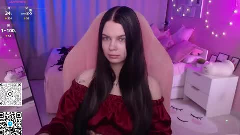 Snapshot of michela_fruet chatting on 05-11-26, 01:00 Kate online show from 05-11-26, 01:00