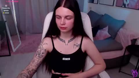 Snapshot of michela_fruet chatting on 07-23-26, 12:57 Kate online show from 07-23-26, 12:57