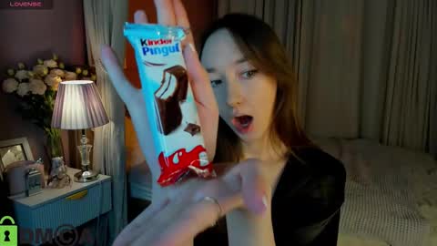 Michelle online show from 11-30-25, 01:09