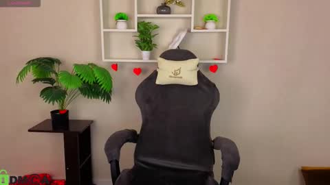 Michelle online show from 02-15-26, 01:02