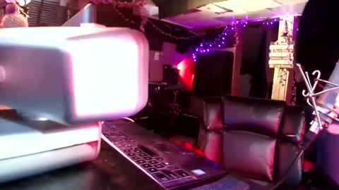 michelle_flowers online show from 10-22-25, 04:02