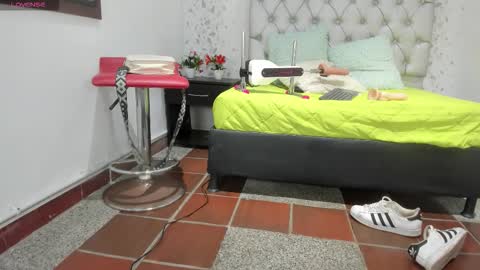 michelle perla online show from 10-11-25, 07:01