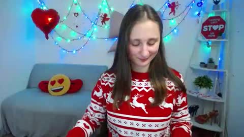 Snapshot of michellee11 chatting on 02-04-26, 03:29 Michel online show from 02-04-26, 03:29