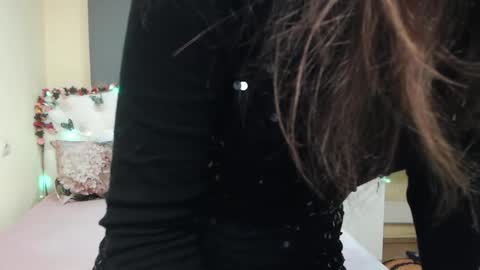 Snapshot of michellee11 chatting on 03-02-26, 01:18 Michel online show from 03-02-26, 01:18