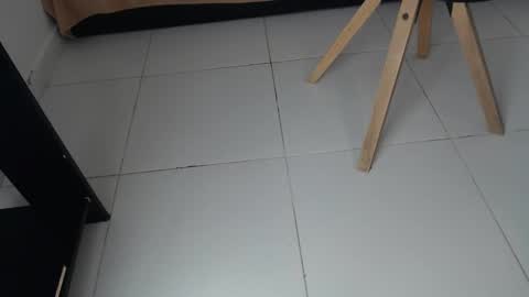 Michelle online show from 10-10-25, 01:32