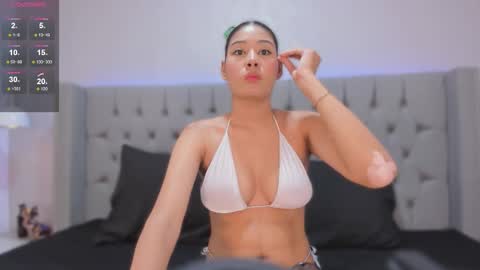Snapshot of michelleking_ chatting on 10-18-25, 08:09 michelleking_ online show from 10-18-25, 08:09