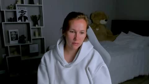 MichelleOrtis online show from 04-22-26, 02:25