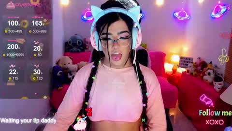   online show from 10-24-25, 03:58