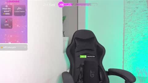 Snapshot of michelliibeautiful chatting on 02-26-25, 11:15 Michellee online show from 02-26-25, 11:15